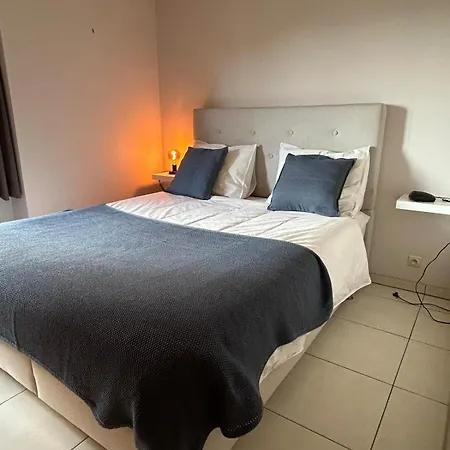 Huswell- Spacious 3-bedroom Duplex Apartamento *